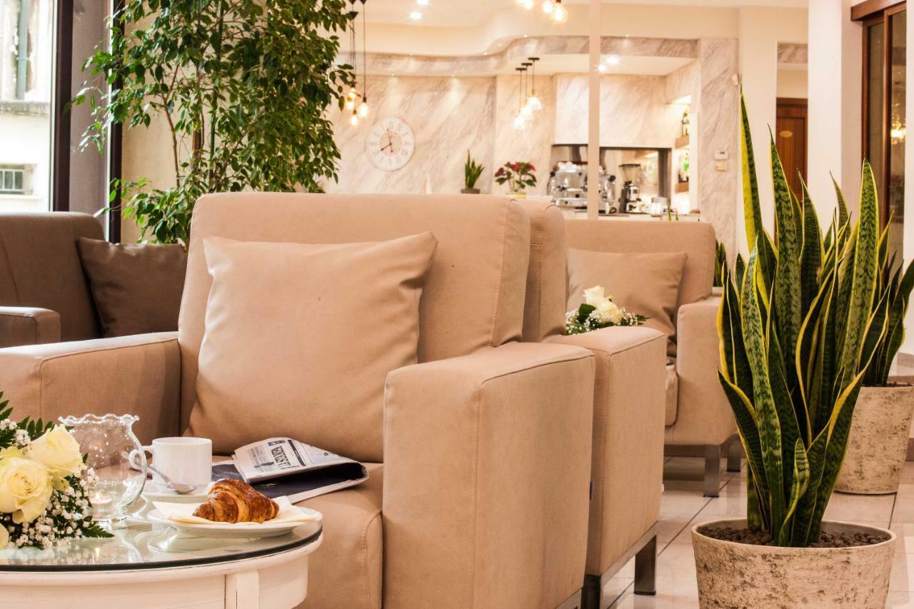 Hotel King Rimini Ngoại thất bức ảnh
